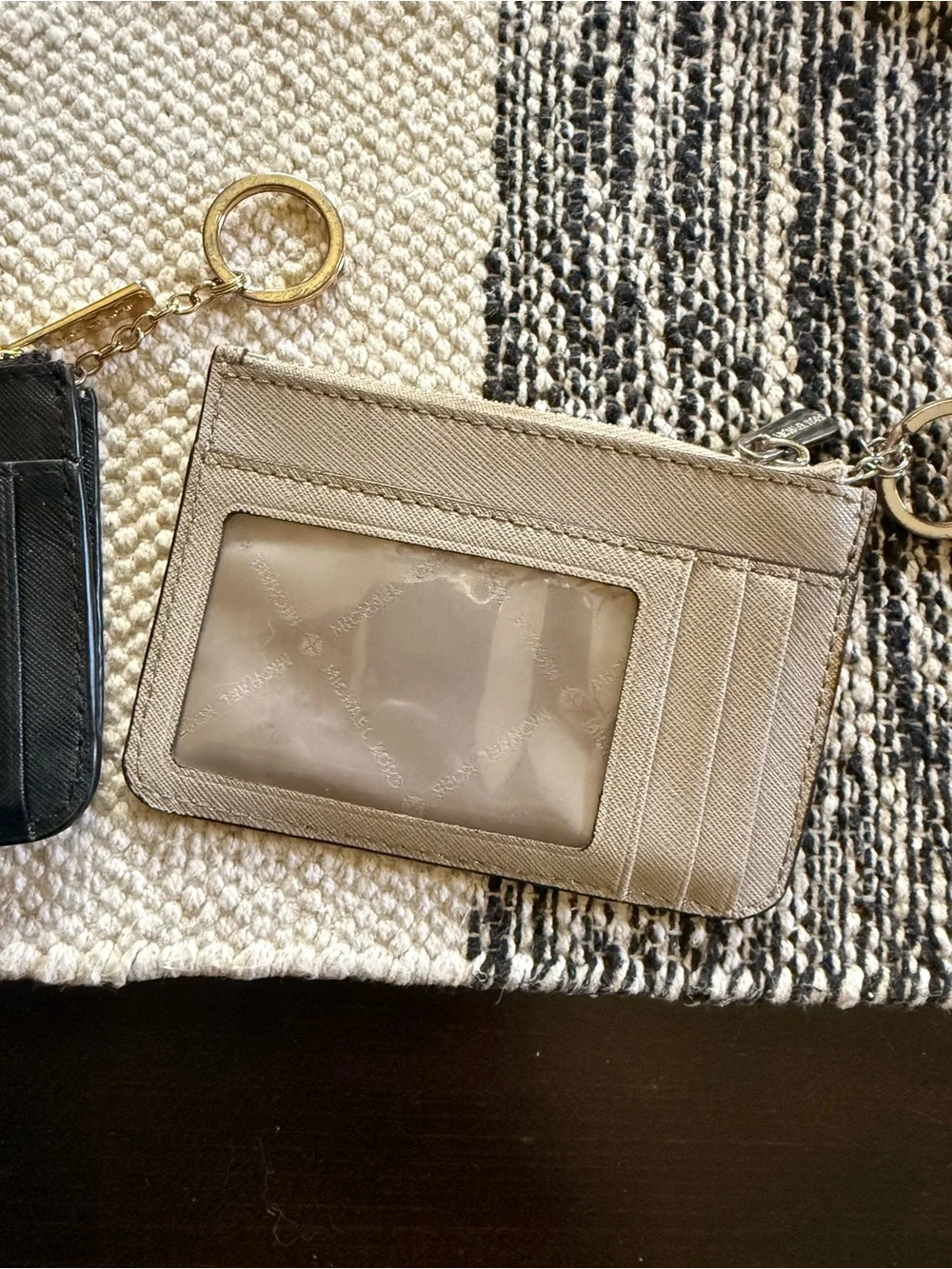 Wallet/keychain
